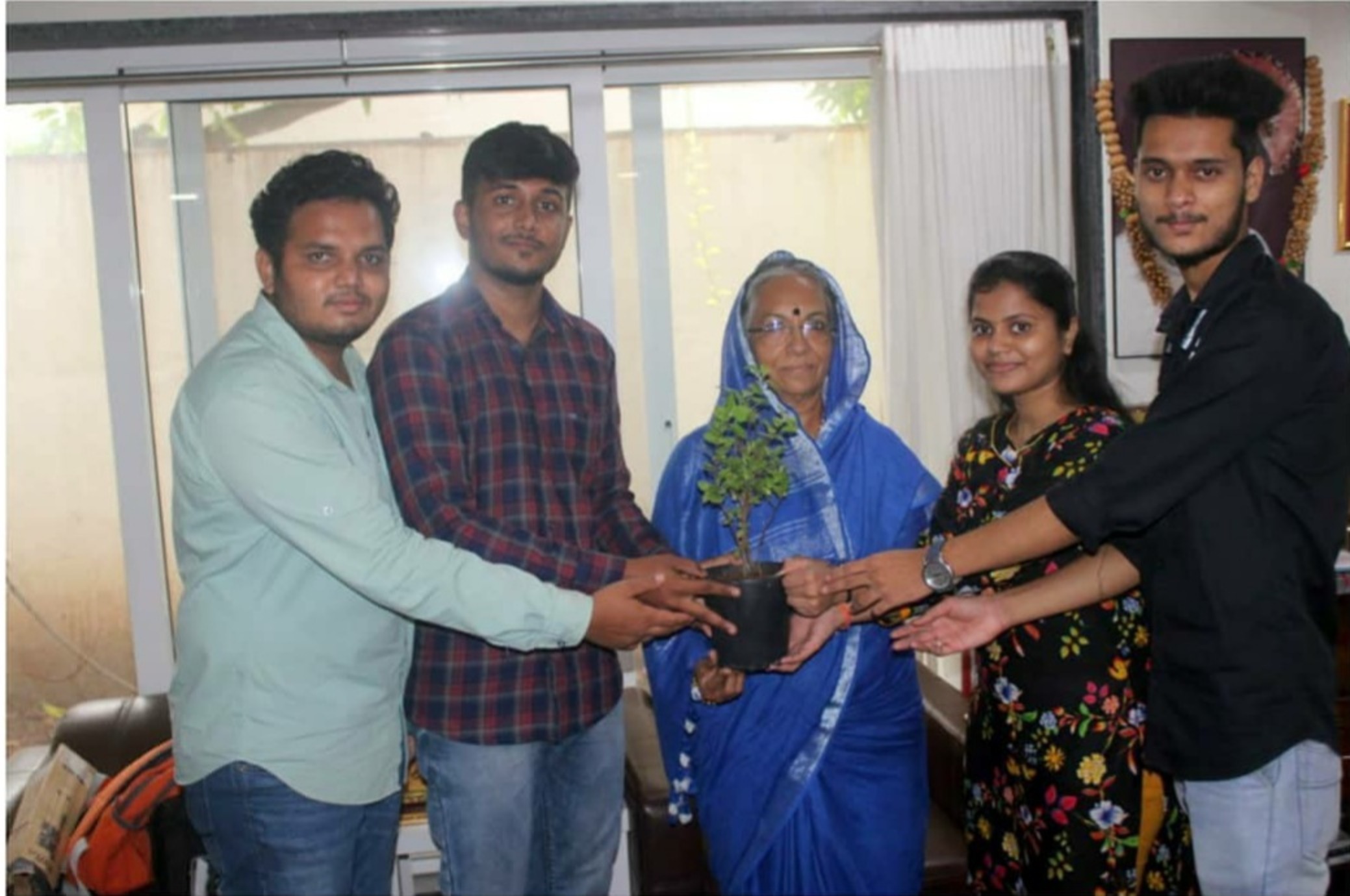 yrb members felicitating neelimatai pawar