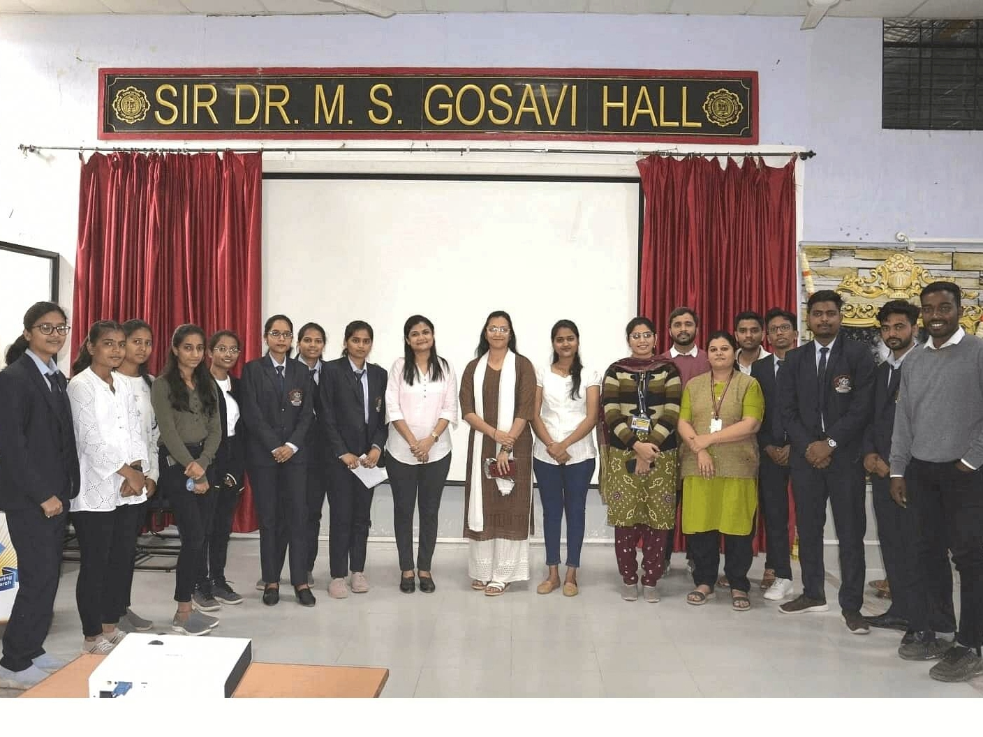 YRB Members with Neelima Tai Pawar madam